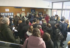 В Чехия вече действа извънредно положение заради бежанския поток от