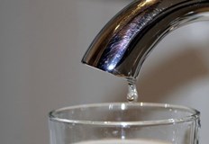 Поради пресвързване на СВО към подменен участък от водопровод в