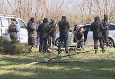 Акцията на полицията е свързана с наркотици по неофициална информацияЗрелищен