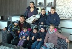 Да избягаш само с дрехите на гърба си семейство