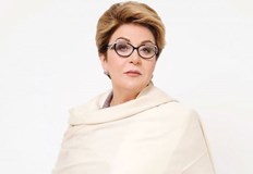 Очевидно нарочно ескалира ситуацията разбира че по добре да падне в борбата да