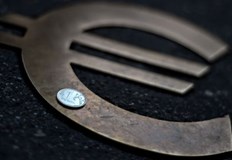 Брюкселското издание Политико показа с колаж какво представлява рублата в