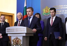 В интервю за Свободна Европа енергийният министър Николов в отговор