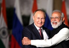 През декември 2021 г Владимир Путин посети Индия и подписа