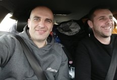 Историята на Николай и Деян разказва Той работи в украинска