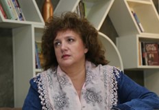 Пеевски пази Борисов Борисов пази Пеевски двамата ги пази Гешев По скоро ще разпитат папата