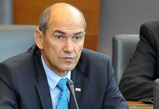 Киев е нападан от изток и запад но силите които