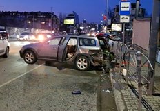 Гонка завърши с катастрофа късно снощи в София Два скъпи автомобила