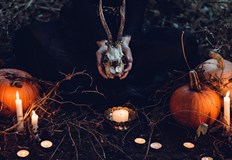 Проклятията са една от най често срещаните практики от зората на