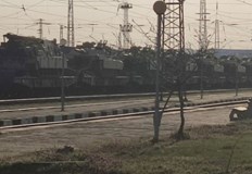 Американски танкове преминават по жп линията в Русе на път към РумънияВоенната