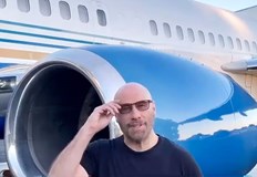 Актьорът се сдоби с още един лиценз за пилотХоливудският любимец