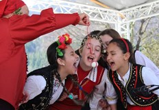 Сирни Заговезни през 2022 година се пада на 6 ти март 2022 година Това