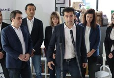 Колко ще издържи правителството Динамично живее управляващата коалиция Приятелски огън от