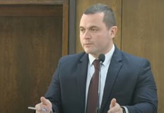 Не съм доволен от сроковете и организация на работа на