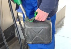 Най много ме е страх сега Лукойл да не пуснат нафта