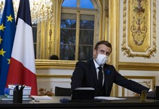 Френският президент Еманюел Макрон обяви че е разговарял с президентите