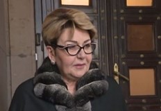 Митрофанова бе извикана и на извънредна среща при премиера Кирил