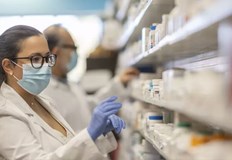 Причината са страховете на хората от радиационна катастрофа заради войната