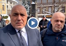 Румен Радев раздели нацията не му беше достатъчно че се