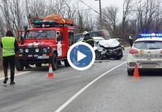Челен удар взе жертва на пътя Русе Бяла Два автомобила са