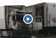 Два автомобила и тежкотоварен камион са запалени в Сандански тази
