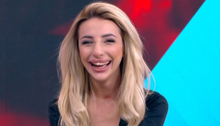 Снощи Габриела Петрова напусна романтичното риалити