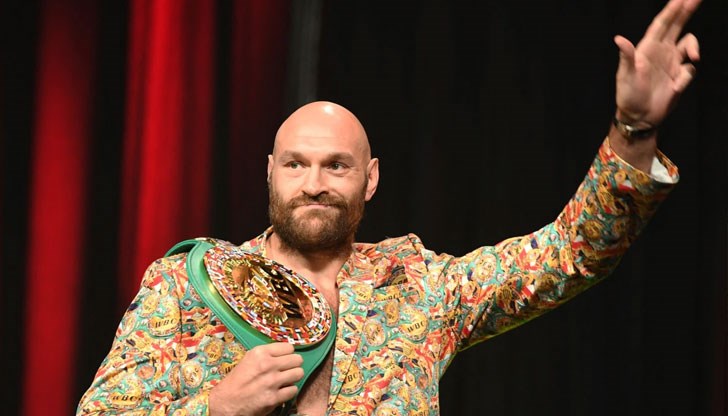 Шампионът хвърли в смут репортерите на пресконференцията си тази вечер в Лондон Шампионът хвърли в смут репортерите на пресконференцията си тази вечер в Лондон