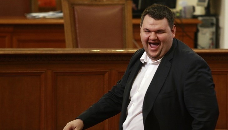 Прокуратурата няма да разследва нито продажбата на имоти, нито досиетата "Пандора"