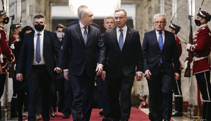 България може да очаква ексадрилна готовност за новите Ф-16 към 2030-а година, допълни държавният глава