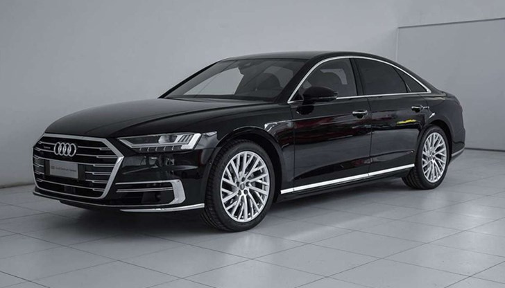 Лимузината е купена за скромните 268 000 лева Лимузината е купена за скромните 268 000 лева