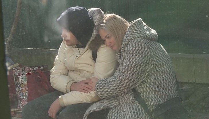 В следващите дни хората  ще се опитат да забравят за звука на сирените и ракетния обстрел,