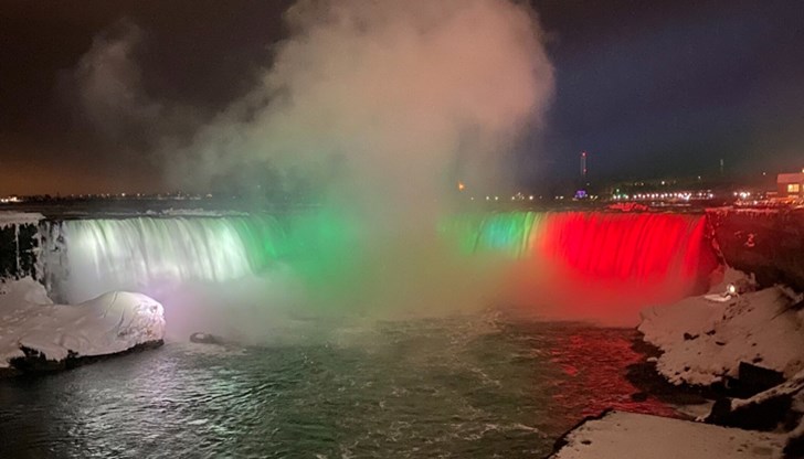 За втора поредна година Канада ще отбележи националния празник на България със светлинно шоу. За втора поредна година Канада ще отбележи националния празник на България със светлинно шоу.