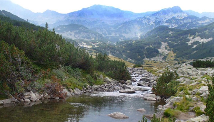 Пирин е една от най-красивите планини в България, която привлича като магнит туристите