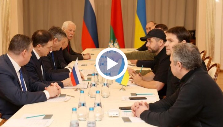 "Путин иска да затрие Украйна от политическата карта, а украинците се борят за своята свобода. Между тези две позиции няма средна точка", каза Бойко Ноев