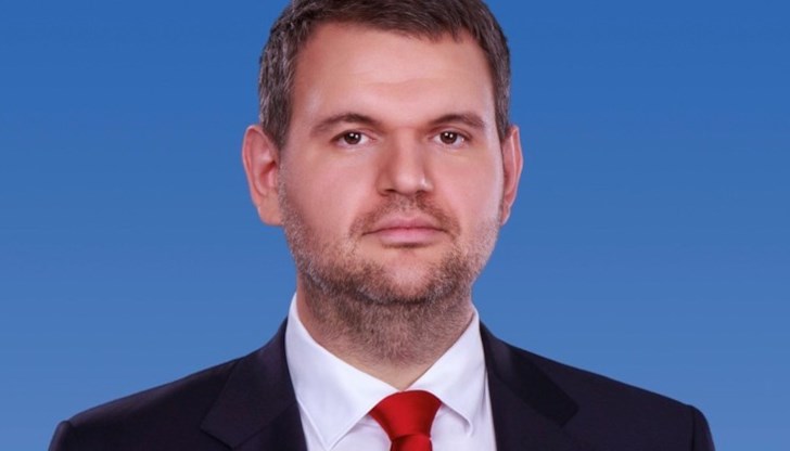 Ще развенчае лъжите на олигархичния кръг „Капитал“ за мое „участие“ в подобни схеми Ще развенчае лъжите на олигархичния кръг „Капитал“ за мое „участие“ в подобни схеми