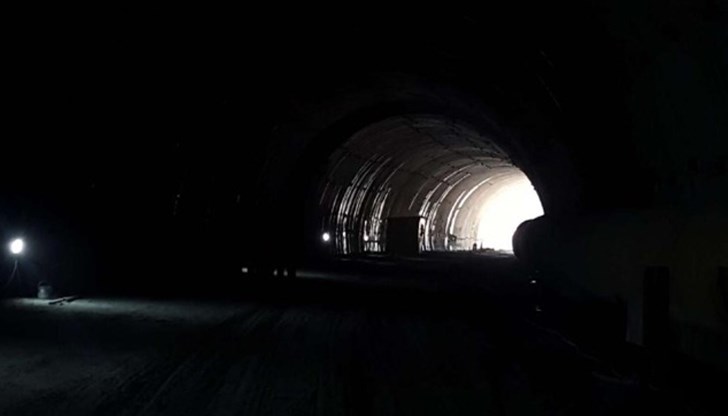 Авария в електрозахранването прекъсна осветлението на тунел "Железница" по пътя между Благоевград - ГКПП „Кулата“
