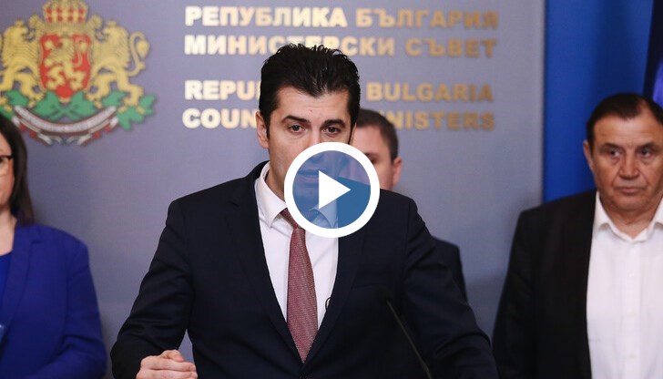 Кирил Петков призова хората да не се поддават на спекулативния пазар и успокои, че продуктите в магазините няма да свършат