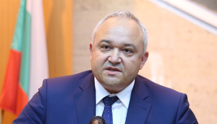 Демерджиев е бил служебен министър на правосъдието от октомври 2021 г до декември 2021 година