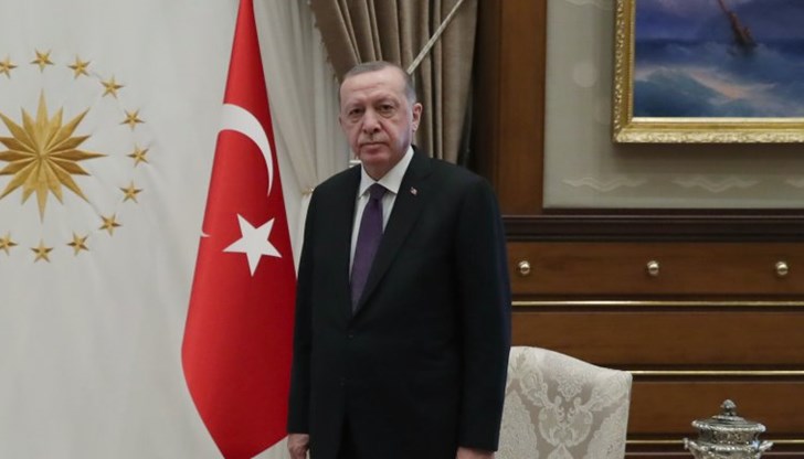 Турският президент потвърди, че страната му изпраща хуманитарна подкрепа за Украйна