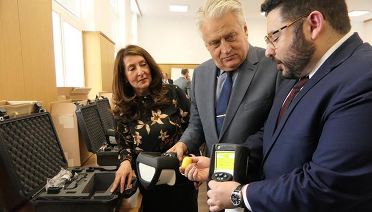 Дарение на апаратура за откриване и предотвратяване на ядрена контрабанда