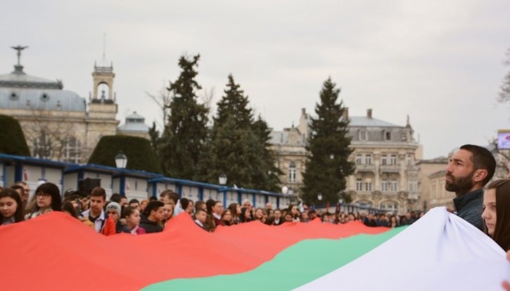 Русе ще отбележи националния празник с богата програма Русе ще отбележи националния празник с богата програма