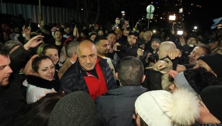 След първоначалните закани от страна на ГЕРБ като че ли следва снишаване След първоначалните закани от страна на ГЕРБ като че ли следва снишаване