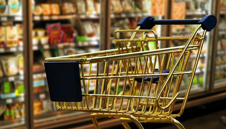 Само за седмица брашното тип 500 е поскъпнало с 40,8% или 0,51 лева и към момента вече се продава средно за 1,76 лв./кг. Само за седмица брашното тип 500 е поскъпнало с 40,8% или 0,51 лева и към момента вече се продава средно за 1,76 лв./кг.