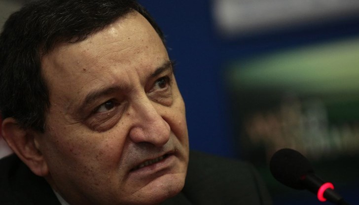 Експертът по безопасност на АЕЦ проф. Георги Касчиев е категоричен, че по-голямата опасност са 2400 тона тежки метали в Чернобил Експертът по безопасност на АЕЦ проф. Георги Касчиев е категоричен, че по-голямата опасност са 2400 тона тежки метали в Чернобил