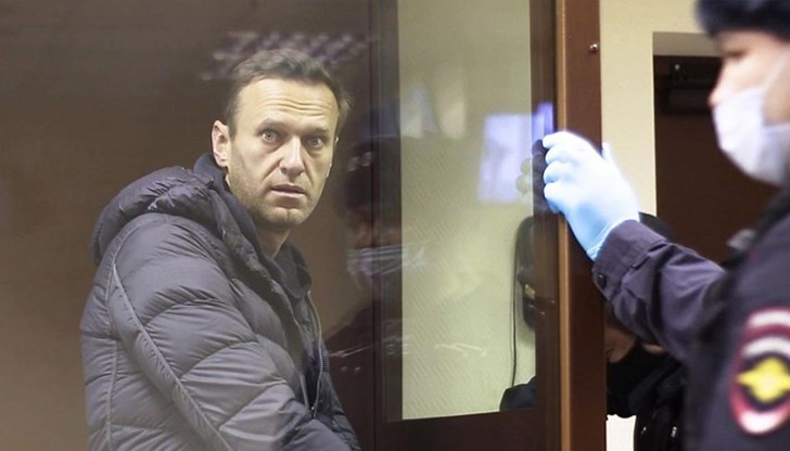 Алексей Навални вече изтърпява присъда от две години и половина затвор по друго дело