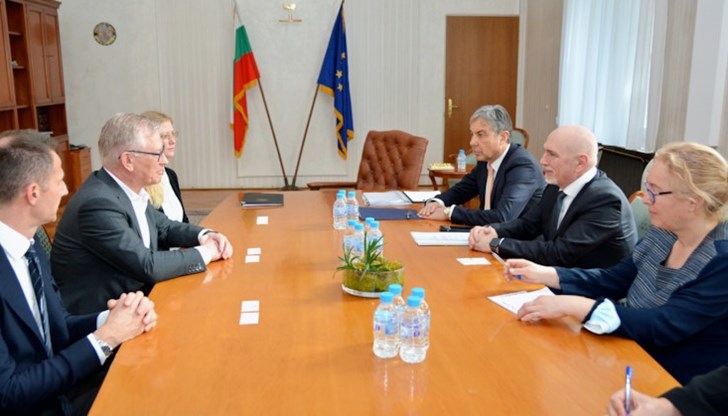 Дискутирани са и възможностите за развитие на връзката Истанбул – Бургас/Варна – Русе по протежението на коридор Рейнско-Дунавски