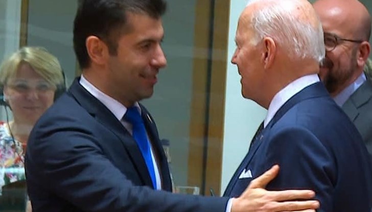 "Корупцията е един от инструментите за влияние на Путин в България", категоричен е премиерът