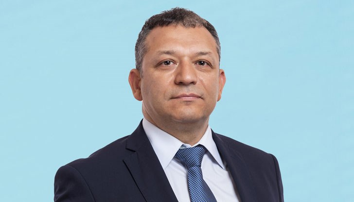 Има информационен натиск и от двете страни, коментира Димитър Гърдев за войната в Украйна Има информационен натиск и от двете страни, коментира Димитър Гърдев за войната в Украйна