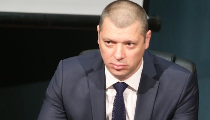 Временно поста заема досегашният заместник - председател Антон Славчев