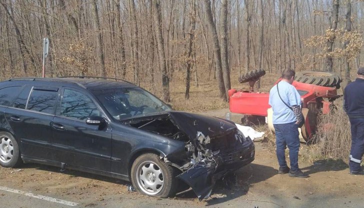 Бременна жена и дете са се возили в лекия автомобил
